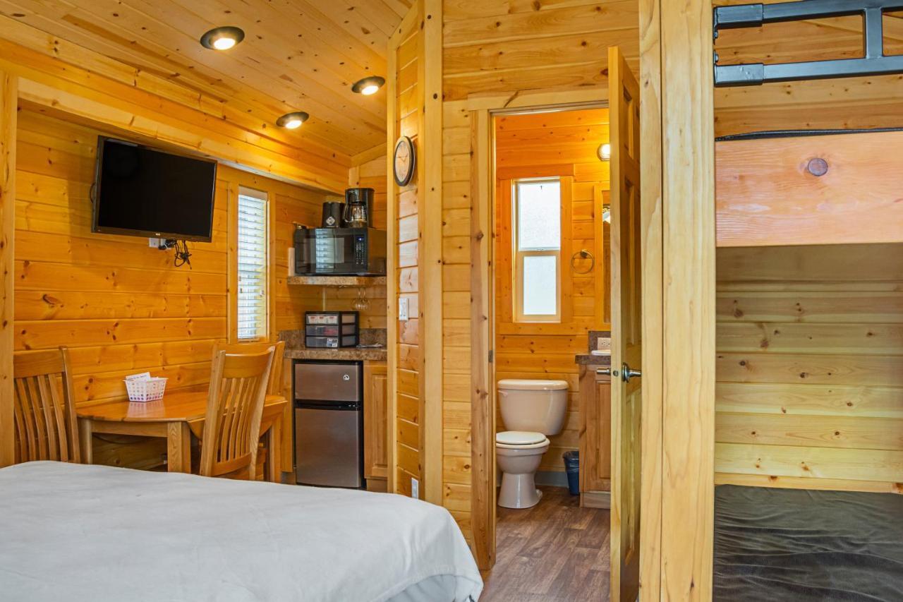 Long Beach Camping Resort Studio Cabin 5 Oceanview Экстерьер фото